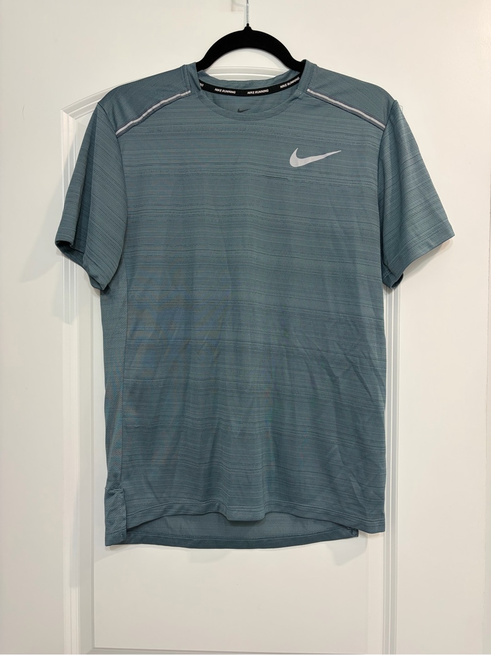 Nike Men’s Short Sleeve Performance Tee in Slate Blue